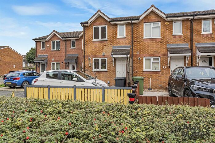 2 Bedroom Property To Rent In John Silkin Lane, Canada Water, SE8