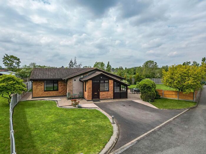 2 Bedroom Detached Bungalow For Sale In Long Street, Bulkington, CV12