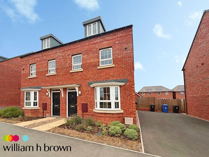 3 Bedroom Semi-Detached House To Rent In Oxlip Boulevard, Ipswich, IP1