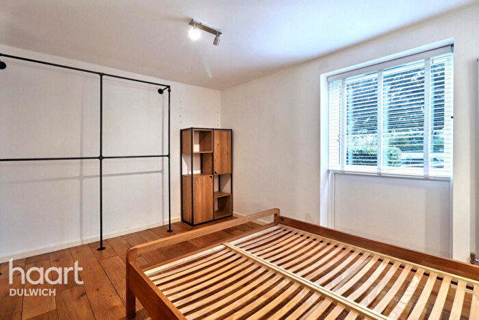 1 Bedroom Terraced House To Rent In Eskmont Ridge, London, SE19