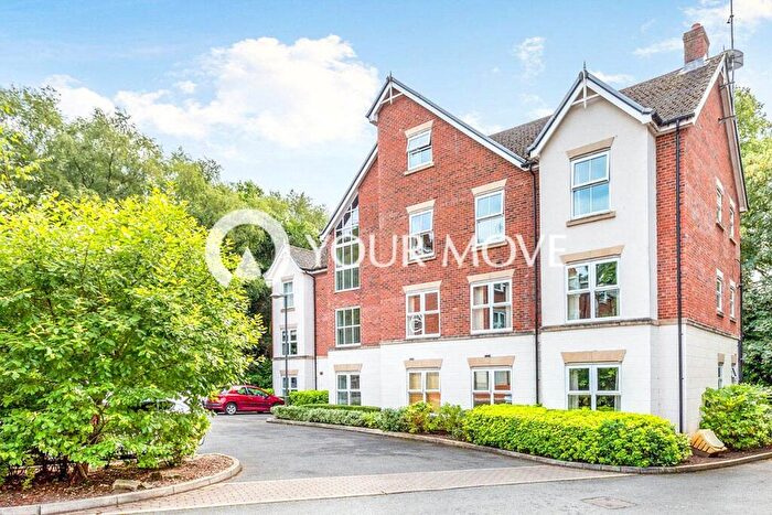 2 Bedroom Flat To Rent In The Coppice, Worsley, Manchester, Greater Manchester, M28