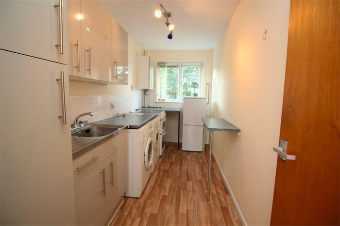 1 Bedroom Maisonette To Rent In Burns Close, Hitchin, SG4