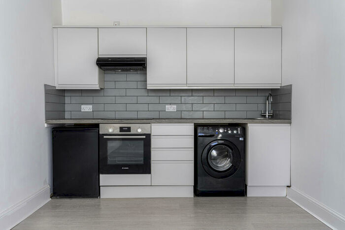 1 Bedroom Apartment To Rent In St Augustines Road, Camden, London, NW1