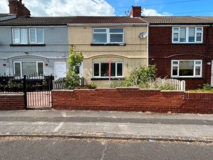 4 Bedroom Terraced House To Rent In Hayhurst Crescent, Rotherham, S66