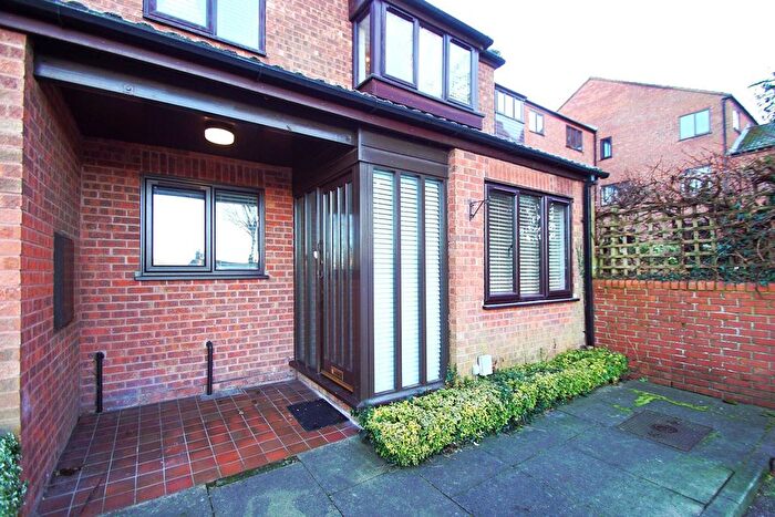 2 Bedroom Property To Rent In Copperwood, Hertford, SG13