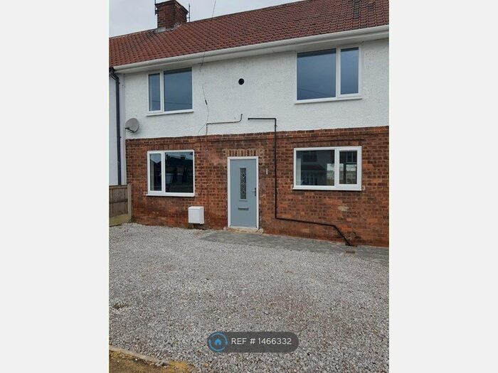 3 Bedroom Terraced House To Rent In Welfare Road, Woodlands, Doncaster, DN6