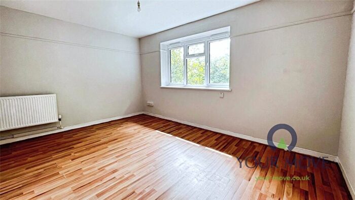 1 Bedroom Flat To Rent In Lamport Close, London, SE18