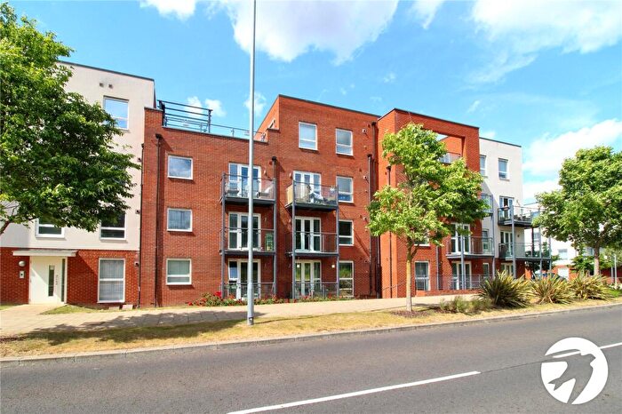 2 Bedroom Flat To Rent In Lett Lane, Castle Hill, Ebbsfleet Valley, Swanscombe, DA10