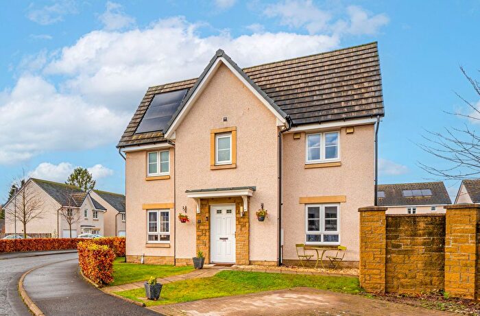 3 Bedroom Semi Detached House For Sale In Riverway Place, Stirling, FK8