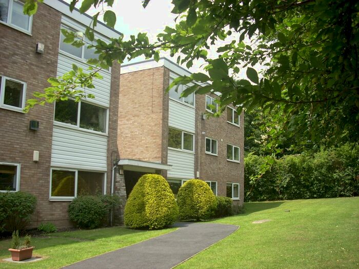 2 Bedroom Flat To Rent In Oakdale Gardens, London, E4