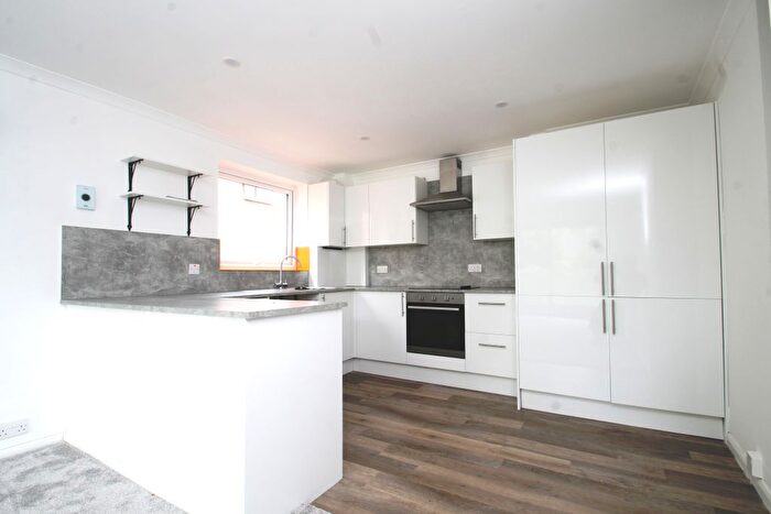 1 Bedroom Flat To Rent In St. Merryn Court, Beckenham, BR3