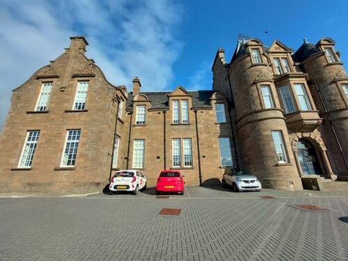 2 Bedroom Flat To Rent In Parkview, Blackness Road, Dundee, DD2