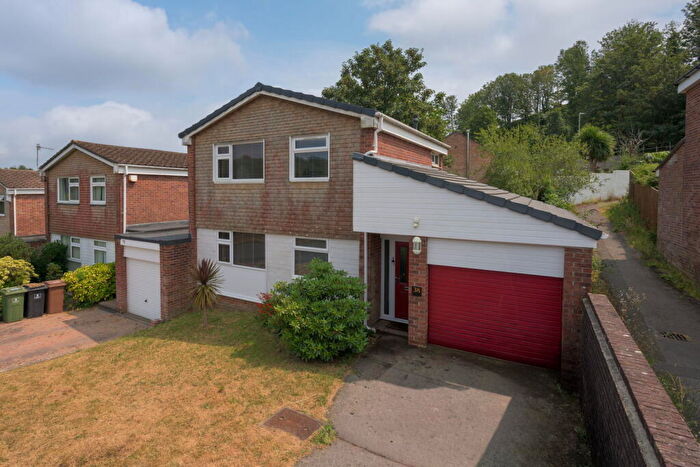 3 Bedroom Link Detached House For Sale In Powderham Road, Hartley Vale, Plymouth, PL3