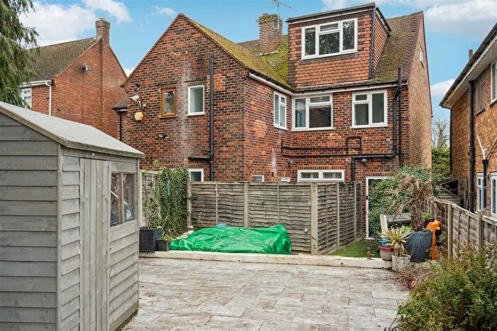 3 Bedroom Maisonette For Sale In Station Approach, Higher Denham, UB9