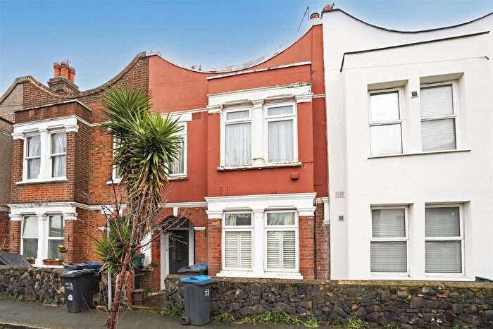 2 Bedroom Maisonette For Sale In Abbey Road, Colliers Wood, SW19