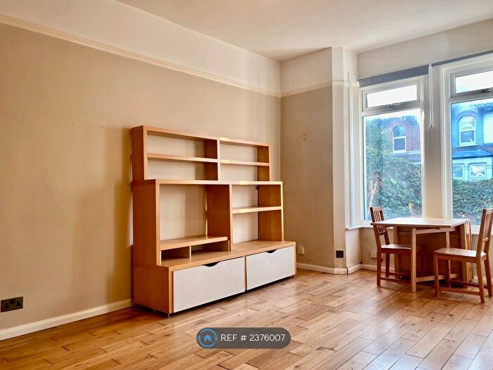 1 Bedroom Flat To Rent In Bury Street, London, N9