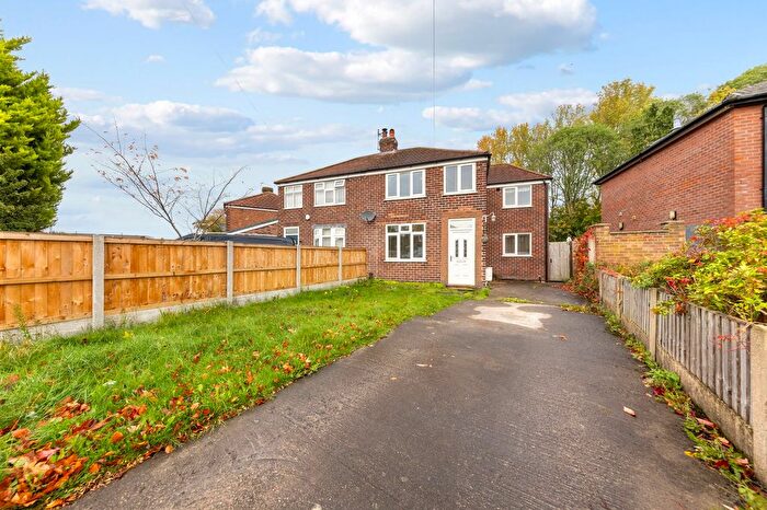 3 Bedroom Semi Detached House For Sale In Gig Lane, Woolston, WA1