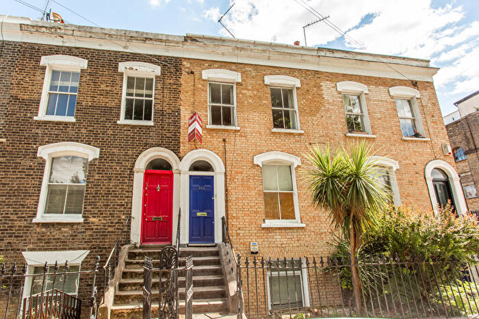 1 Bedroom Flat To Rent In Copenhagen Place, Limehouse, E14