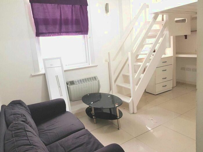 1 Bedroom Studio To Rent In Leytonstone Road, Stratford, E15