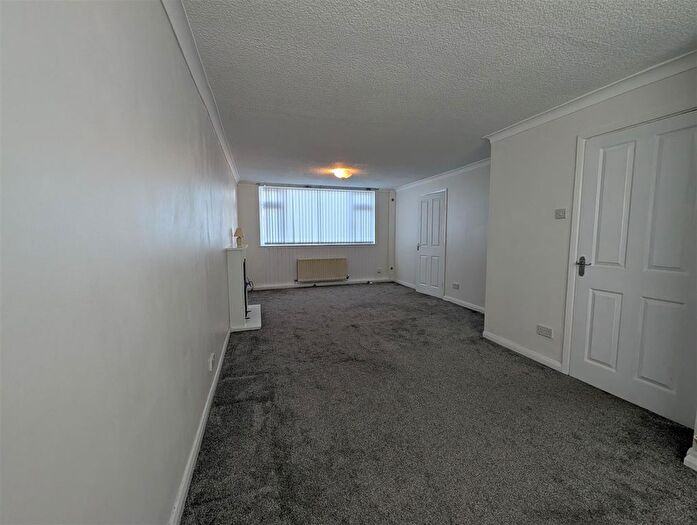 3 Bedroom Terraced House For Sale In Gilling Crescent, Darlington, DL1