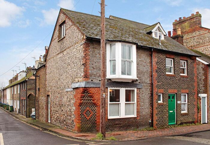 3 Bedroom Semi-Detached House For Sale In Priory Street, Lewes, BN7