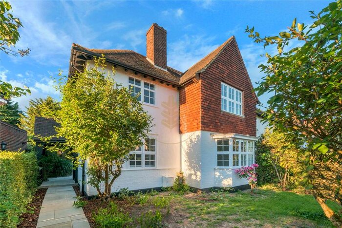 3 Bedroom House To Rent In Brookland Rise, Hampstead Garden Suburb, London, NW11