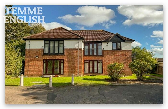 1 Bedroom Flat For Sale In Compton Terrace, Compton Court Compton Terrace, SS11