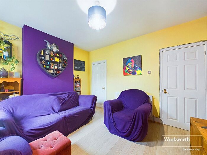 2 Bedroom End Of Terrace House For Sale In Belmont Road, Reading, United Kingdom, RG30