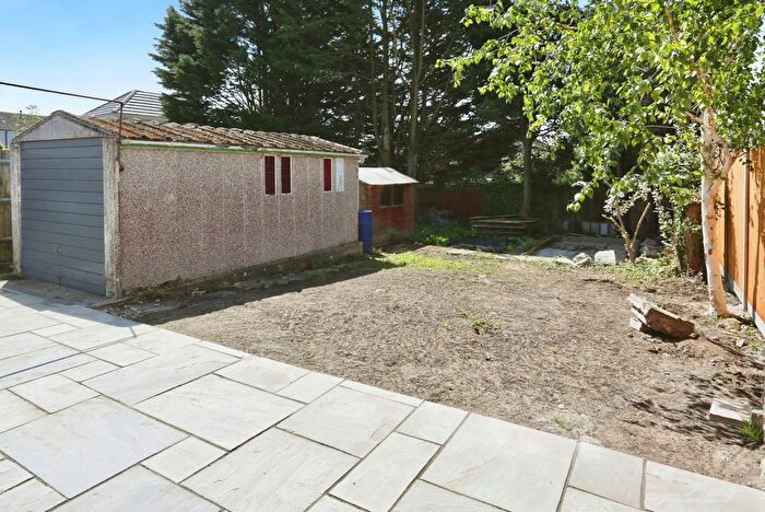 2 Bedroom Bungalow For Sale In Rother Dale, Southampton, Hampshire, SO19