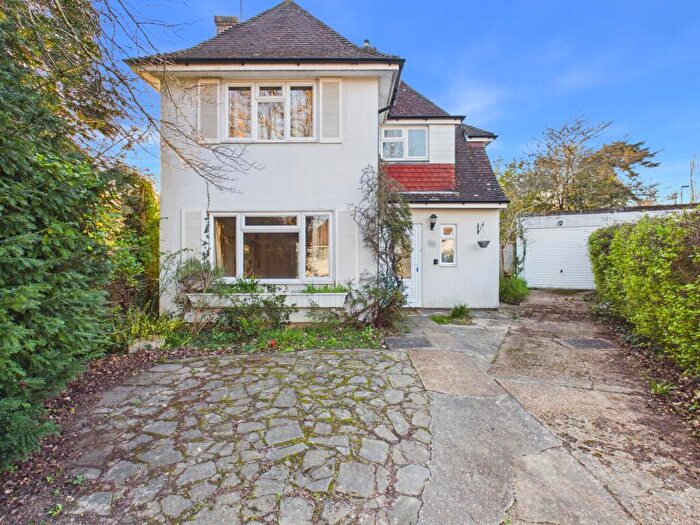 3 Bedroom House For Sale In Harlands Road, Haywards Heath, RH16