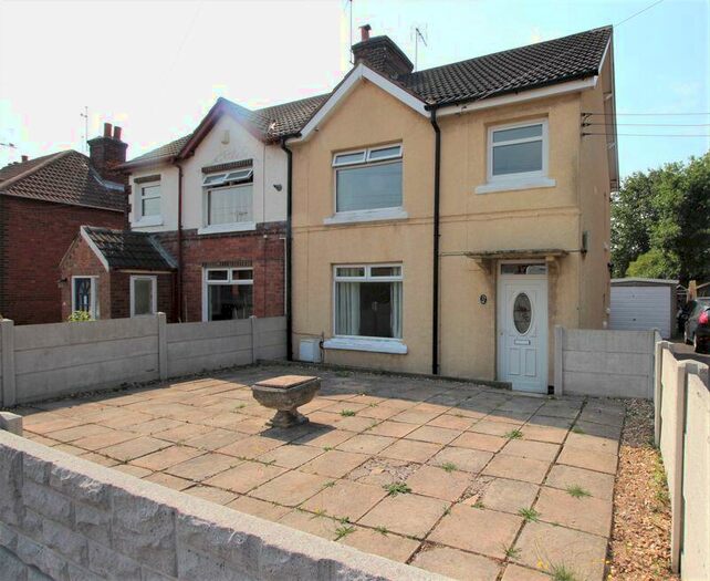 3 Bedroom Semi-Detached House To Rent In Pine Avenue, Ollerton, NG22