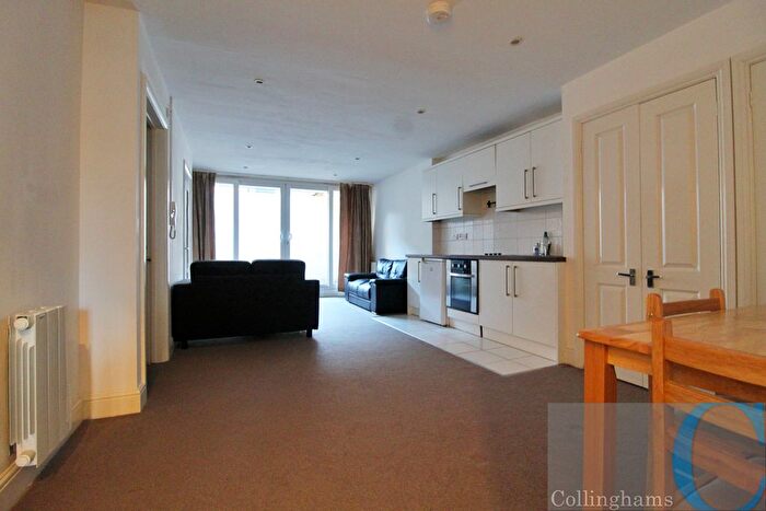 1 Bedroom Flat To Rent In Glenburnie Road, London, SW17