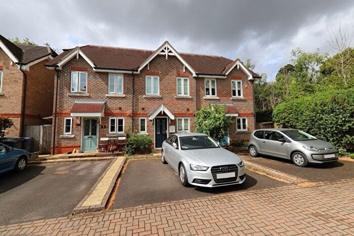 2 Bedroom Terraced House To Rent In Ashmead Place, Amersham, HP7