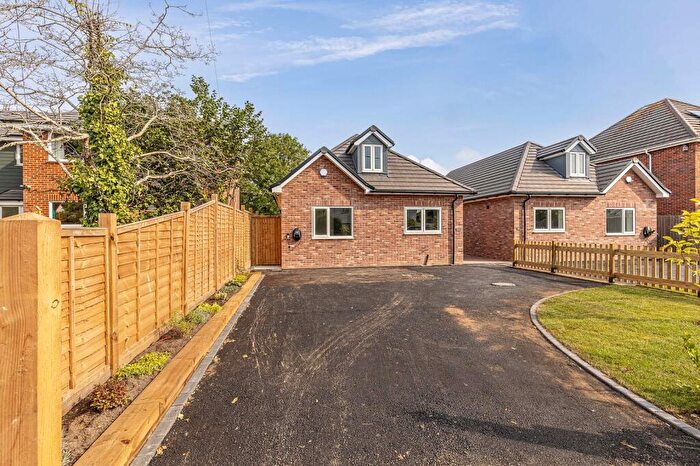 3 Bedroom Detached House For Sale In Avenue Road, New Milton, Hampshire., BH25