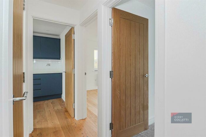 1 Bedroom Flat To Rent In Winford Drive, Broxbourne, EN10