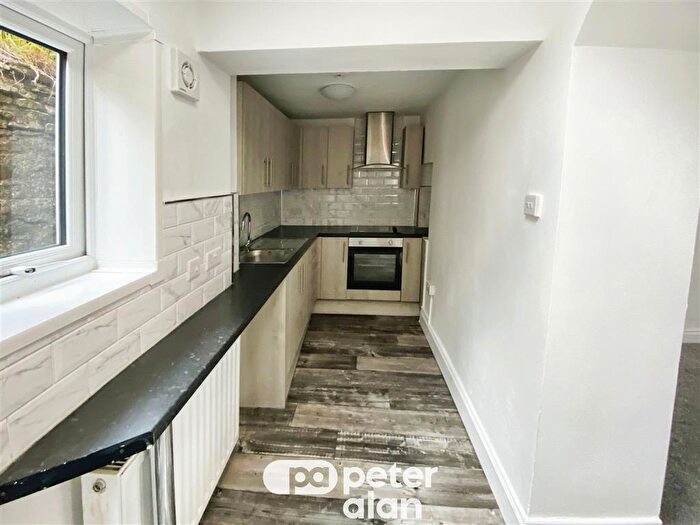 3 Bedroom House To Rent In Victoria Street, CF45