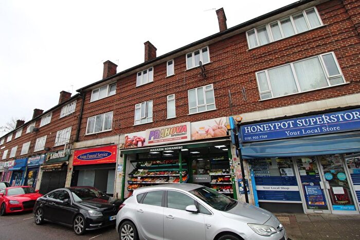 2 Bedroom Flat To Rent In Honeypot Lane, Stanmore, HA7