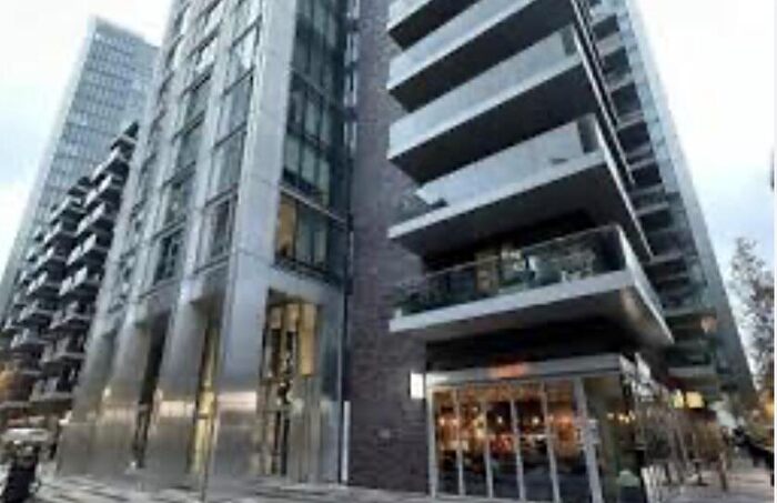1 Bedroom Apartment To Rent In Neroli House, Piazza Walk, London, E1