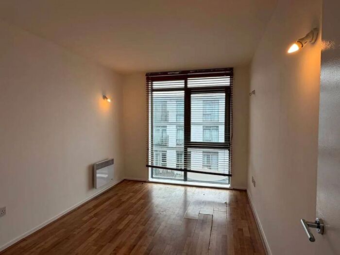 1 Bedroom Flat To Rent In The Odeon, IG11