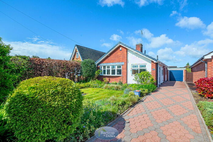 2 Bedroom Bungalow For Sale In Gildingwells Road, Woodsetts, Worksop, S81