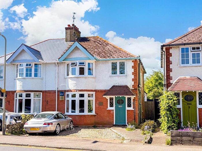3 Bedroom Semi Detached House For Sale In Old Bridge Road, Whitstable, Kent, CT5
