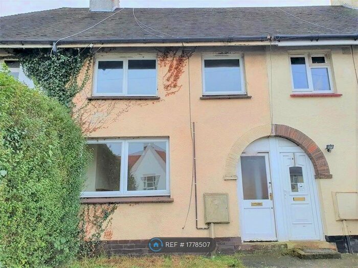 3 Bedroom Terraced House To Rent In Priory Road, Wellingborough, NN8