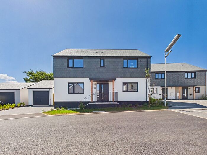 4 Bedroom Detached House For Sale In Upton Green, Lynstone, Bude, EX23