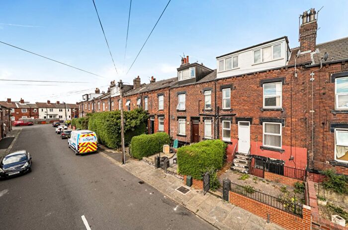 3 Bedroom Terraced House For Sale In Thornleigh Mount, Leeds, West Yorkshire, LS9
