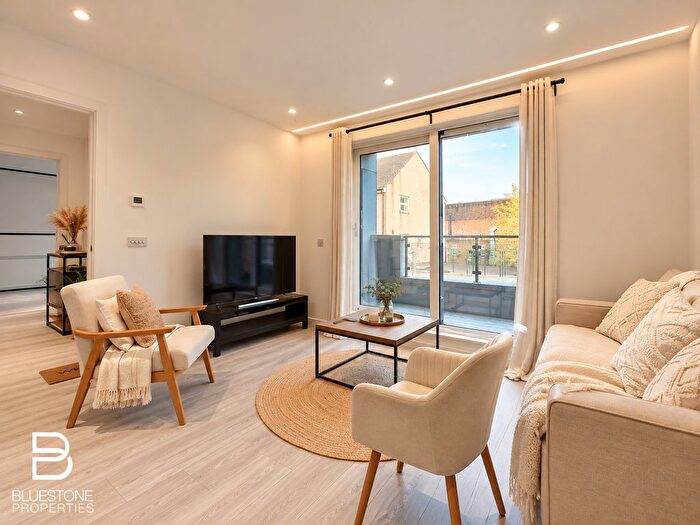 2 Bedroom Flat To Rent In Calum Court, Purley, CR8