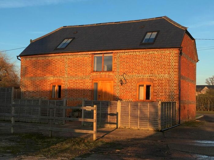 2 Bedroom Barn Conversion To Rent In Stapleford Lane, Durley, Southampton, SO32