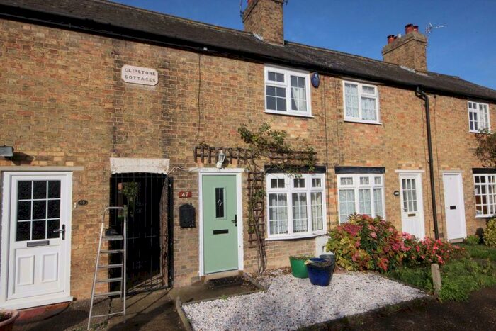 2 Bedroom Terraced House To Rent In Clipstone Cottages, Barton Le Clay, Bedfordshire, MK45