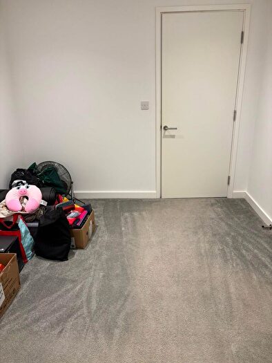 2 Bedroom Apartment To Rent In Apartment B, Wharf End, M17