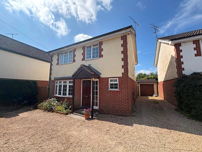 3 Bedroom Detached House To Rent In St. Georges Road, Badshot Lea, Farnham, Surrey, GU9