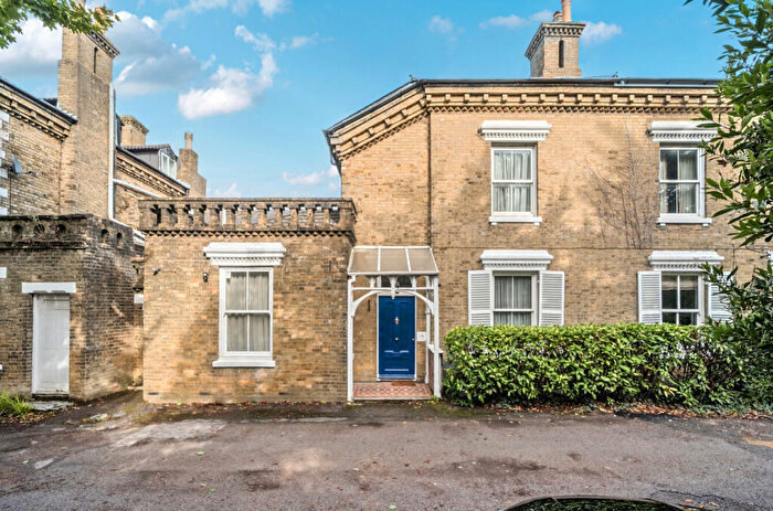 6 Bedroom Terraced House For Sale In Portswood Park, Portswood, Southampton, Hampshire, SO17